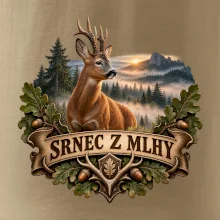 Srnec z mlhy při východu slunce