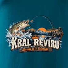 Listopadový rybář král revíru se štikou