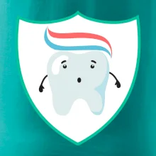 Zoubek na prsu - zubní pasta