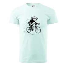 Opice s batohem na kole