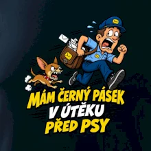 Černý pásek v útěku před psy