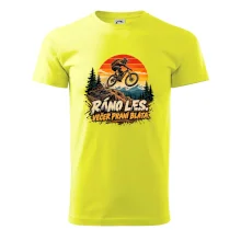 Ráno les večer praní bláta na kole