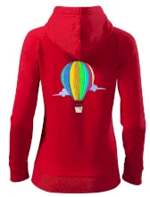 Horkovzdušný balon v oblacích