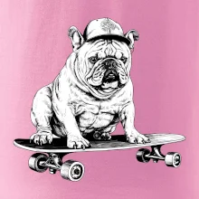 Černobílý buldok na skateboardu