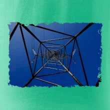 Stožár vysokého napětí zespodu