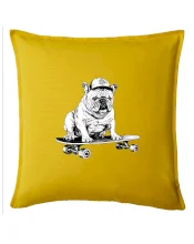 Černobílý buldok na skateboardu