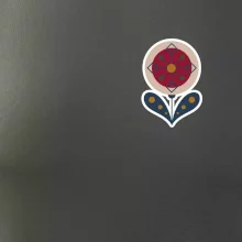 Folklor na prsu květina kulatá