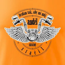 Jezdím tak rychle, aby mi můj anděl strážný stačil Jezdím tak rychle, aby mi můj anděl strážný stačil