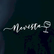 Nevěsta červené víno