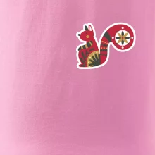 Folklor na prsu veverka