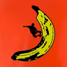 Skateboardista na banánu