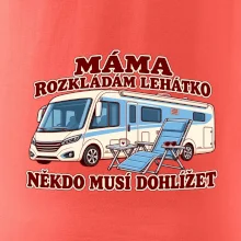 Máma rozkládám lehátko někdo musí dohlížet integrovaný obytňák