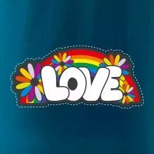 Love s duhou v pozadí