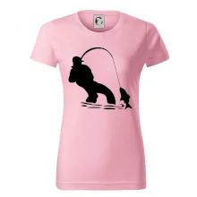 Rybář tahající rybu