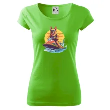 Německý ovčák na vodním skútru