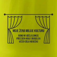 Žena miluje kulturu
