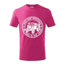 Mistr improvizace starý traktor