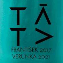 Táta v geometrickém fontu se jmény