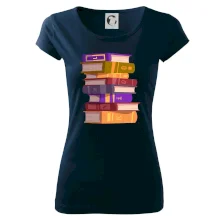 Knihomol stojící knihy