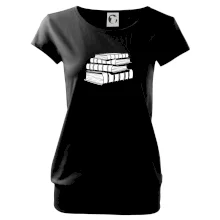 Knihy černobílé na sobě