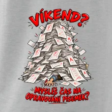Víkend učitele pod hromadou písemek k opravě