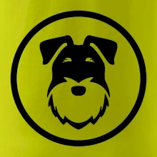 Knírač v kolečku na prsu