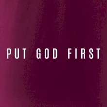 Put God first slabý nápis