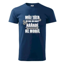 Můj táta mi dal do ruky nářadí