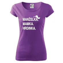 Manželka mamka hrdinka