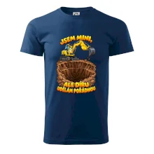 Mini bagr udělá pořádnou díru