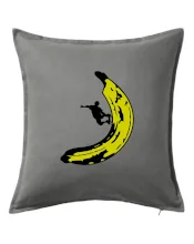 Skateboardista na banánu