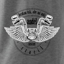 Jezdím tak rychle, aby mi můj anděl strážný stačil