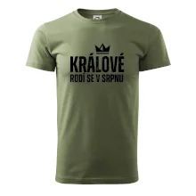 Jednoduchý nápis - Králové se rodí v srpnu