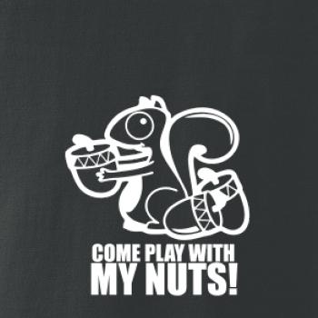 Veverka - Play with my nuts