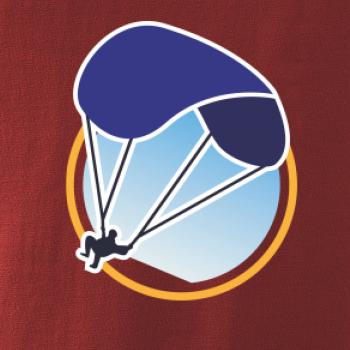 Paragliding modrý padák v kolečku