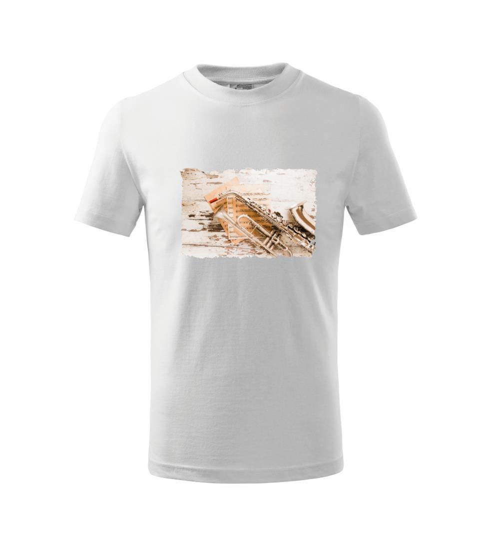 Saxofon fotka dřevo