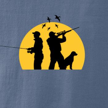 Lovec při západu slunce