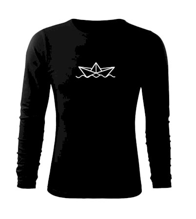 Papírová loďka na vodě