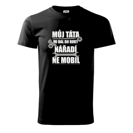 Můj táta mi dal do ruky nářadí