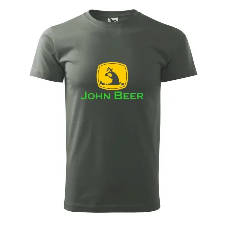 John Beer jelen s pivem