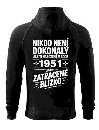 Nikdo není dokonalý ale ti narození v roce 1951 jsou zatraceně blízko