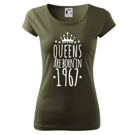 Queens are born in 1967