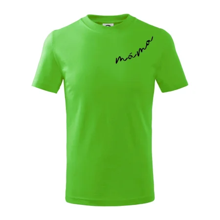 Psí máma se jmény na rukávu