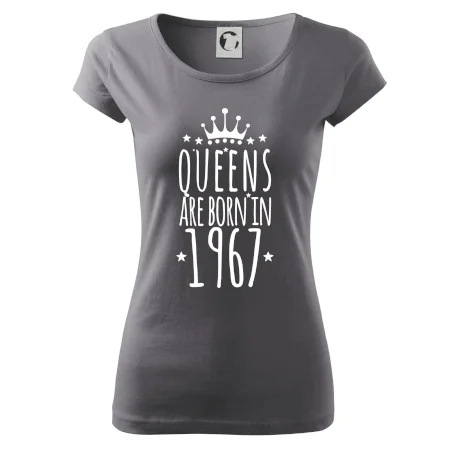 Queens are born in 1967