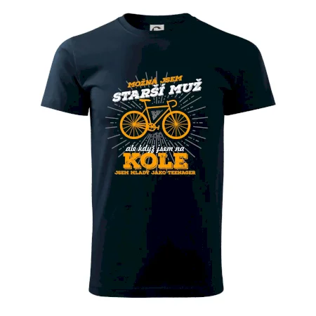 Starší muž - cyklista silniční kolo