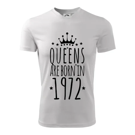 Queens are born in 1972