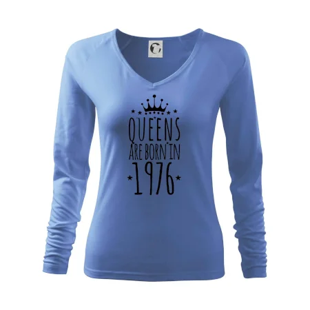 Queens are born in 1976
