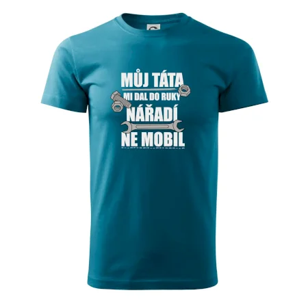 Můj táta mi dal do ruky nářadí