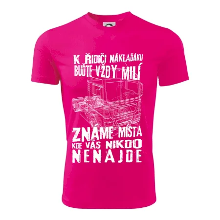 K řidiči náklaďáku buďte vždy milý
