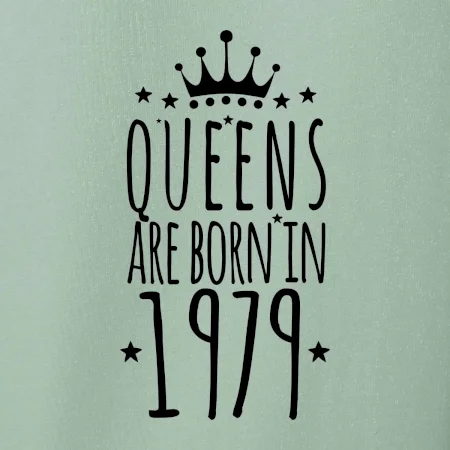 Queens are born in 1979